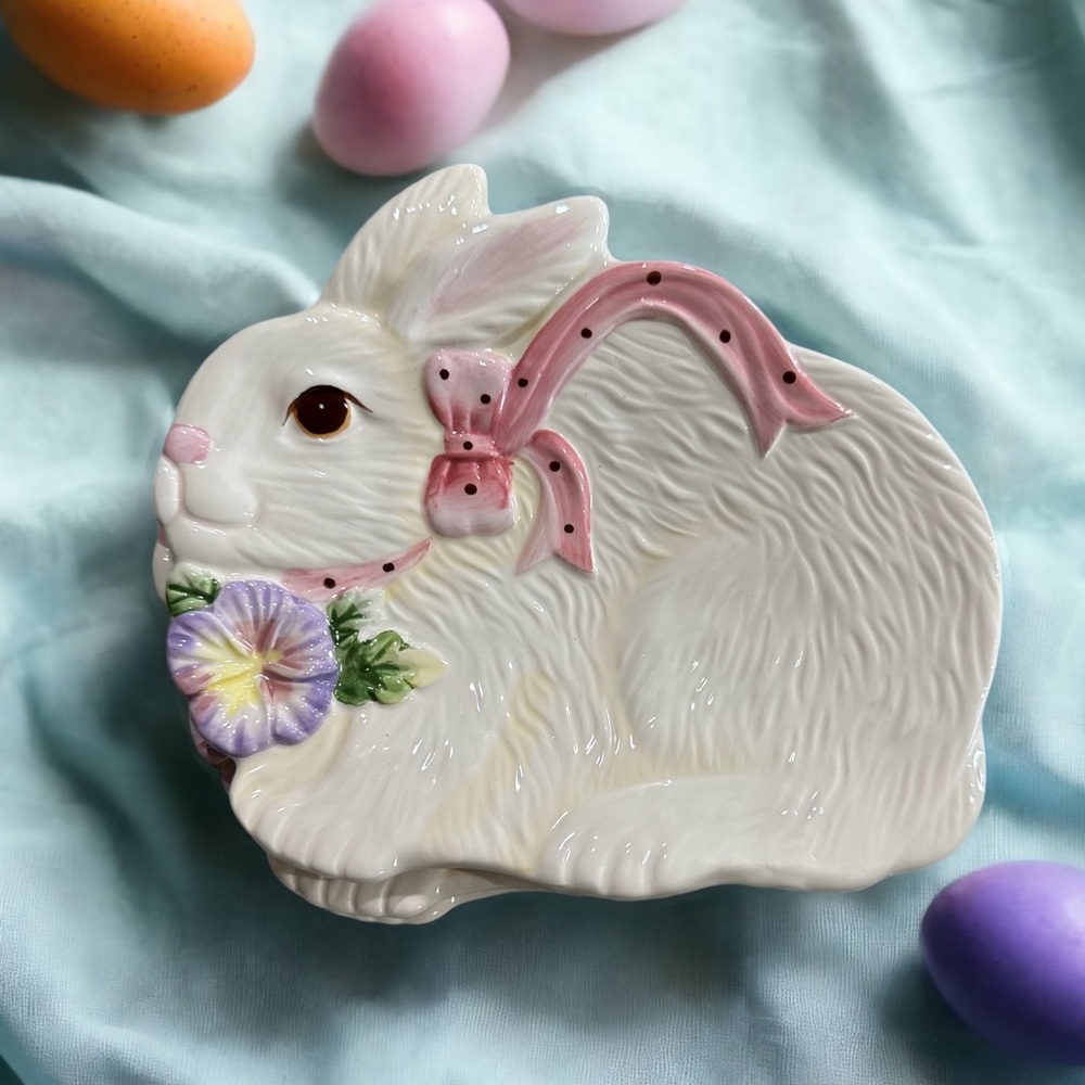 Porcelain Bunny Canapé Plate Serving Dish Candy Bowl Corner Ruby Easter Decor